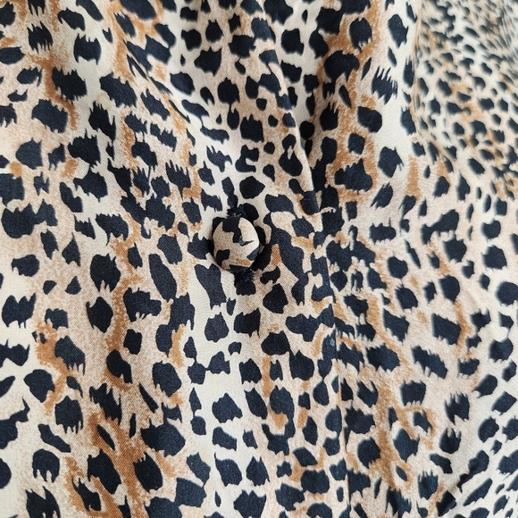 Vintage Breechers Brook Leopard Print Silk Button Down Blouse Size L - Picture 3 of 14